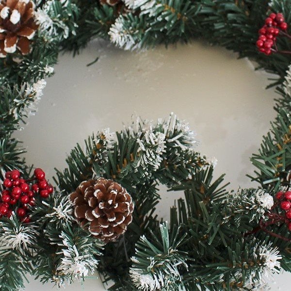 corona-navidena-pinas-blancas-0014459