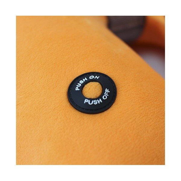 cojin-de-viaje-con-masaje-naranja-0018741