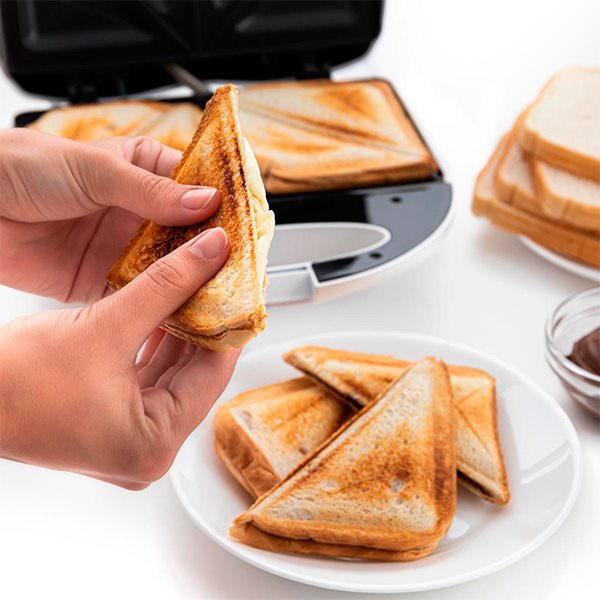 Sandwichera-Gallery-Dcook-750W-2-raciones-blanco-azul