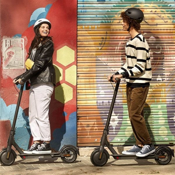patinete-electrico-scooter-xiaomi-mi-essential-negro-500-w-ruedas-8-5-21-6-cm-0025654
