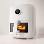 Freidora de aire Xiaomi Smart Air Fryer Pro 1600W 4L pantalla OLED control por voz blanco ambientada