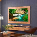 Televisor Smart TV Daewoo 43DM62UA 43'' 4K UHD WiFi Bluetooth F negro ambientada