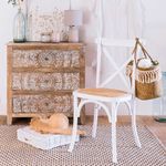 Pack de 2 sillas de comedor Provenza madera sostenible y ratán blanco ambientada 3