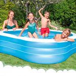 piscina-familiar-azul-1250l-ambientada