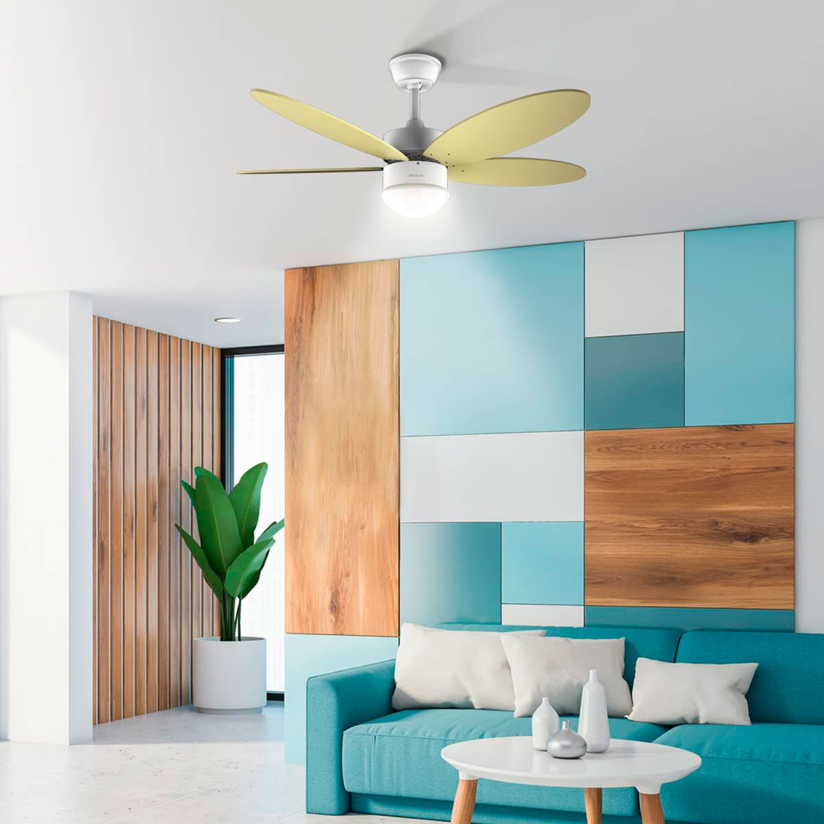 Ventilador de techo Cecotec EnergySilence Aero 4260 SunLight 40W función verano/invierno amarillo Ø106 cm ambientada salón