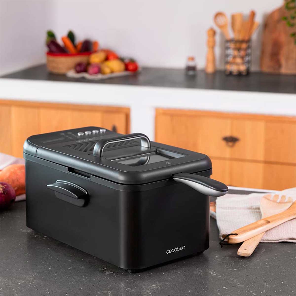 Freidora digital Cecotec Cleanfry Luxury 3000 Black 2400W 3,2L negro ambientada 2