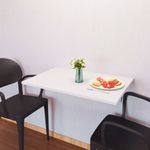 mesa-plegable-blanca-salon