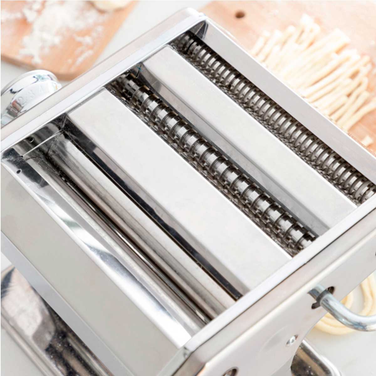 maquina-para-hacer-pasta-fresca-detalle
