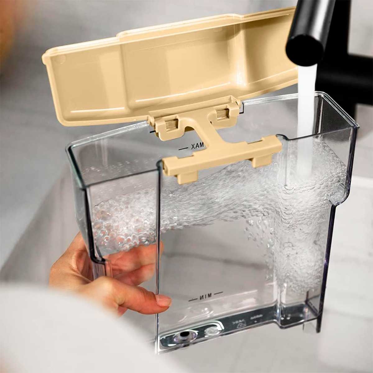 Cafetera Cecotec Power Espresso 20 Tradizionale Light 1350W 20 bar 1,5L amarillo detalle depósito
