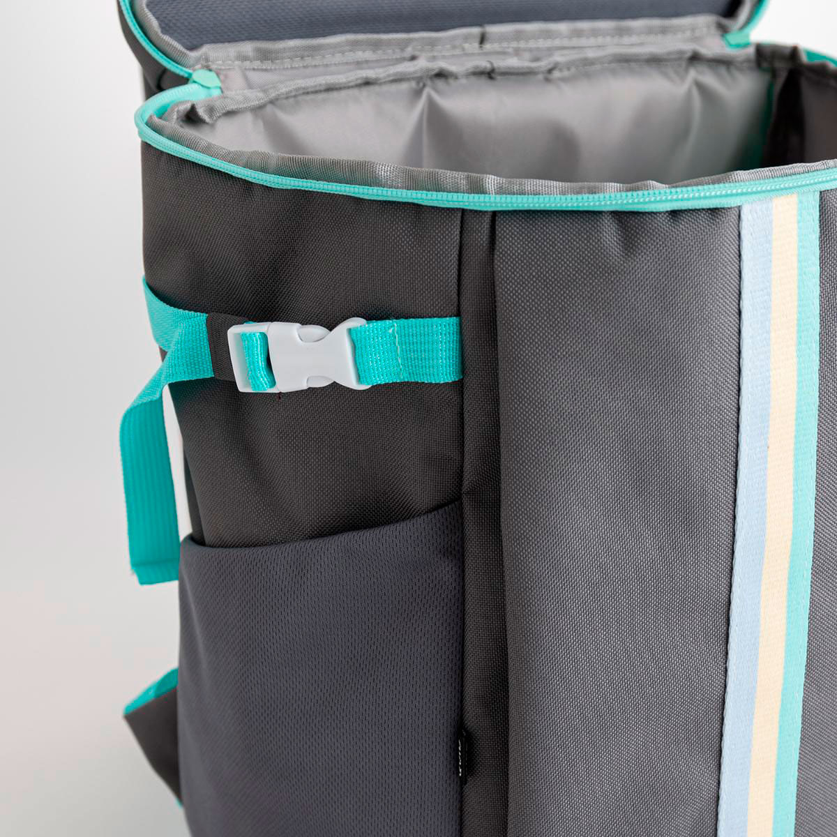 Mochila térmica Sugar Quid 20L gris detalle bolsa