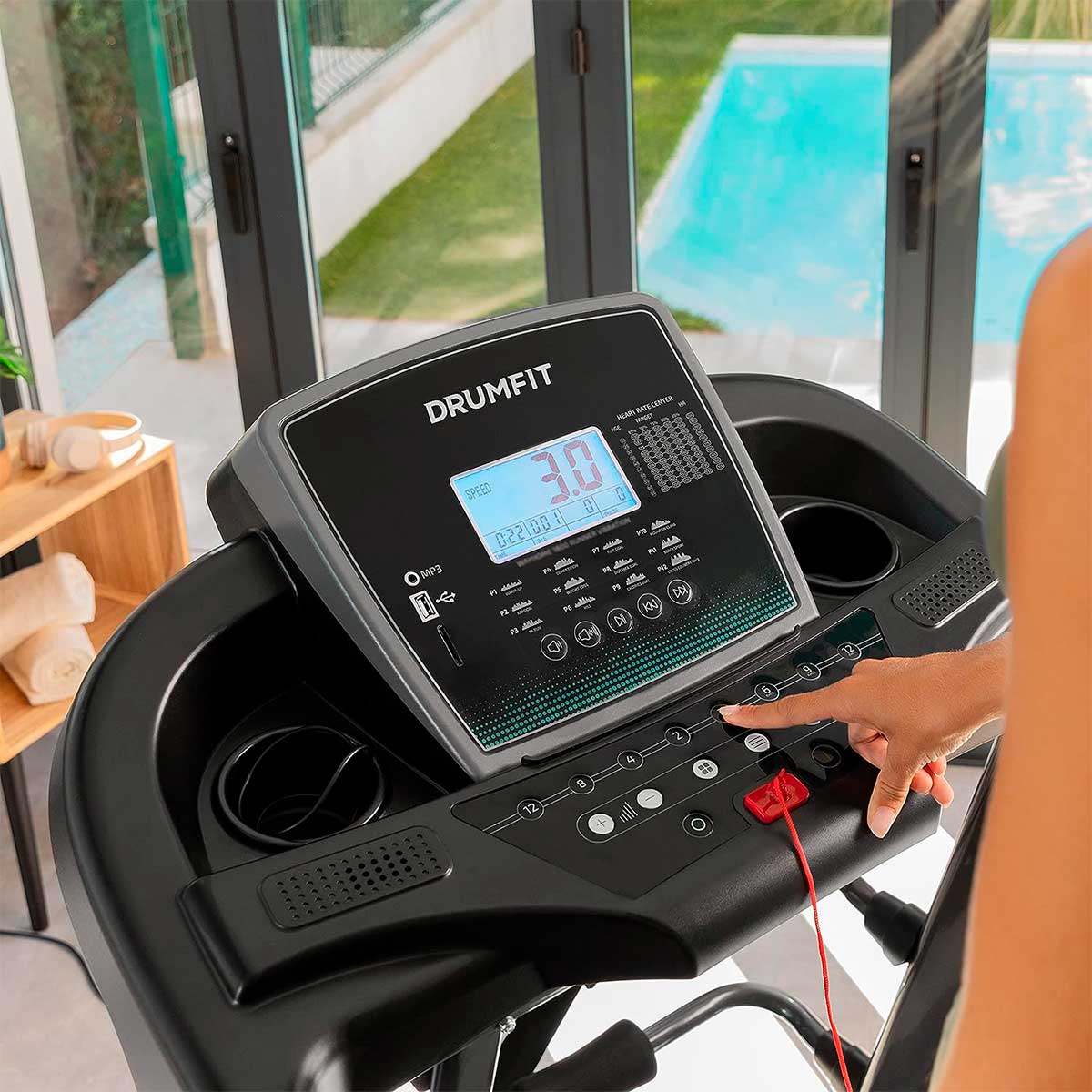 Cinta de correr Cecotec DrumFit WayHome 1600 Obelia Ultraflex Pro 1500W 16km/h negro detalle pantalla