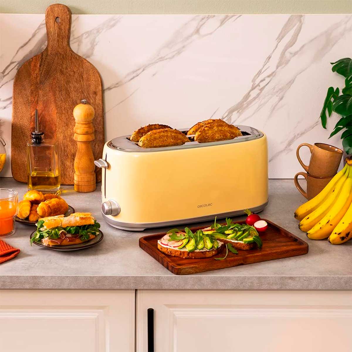 Tostador Cecotec Toast&Taste 1600 Retro Double 980W diseño retro beige ambientada