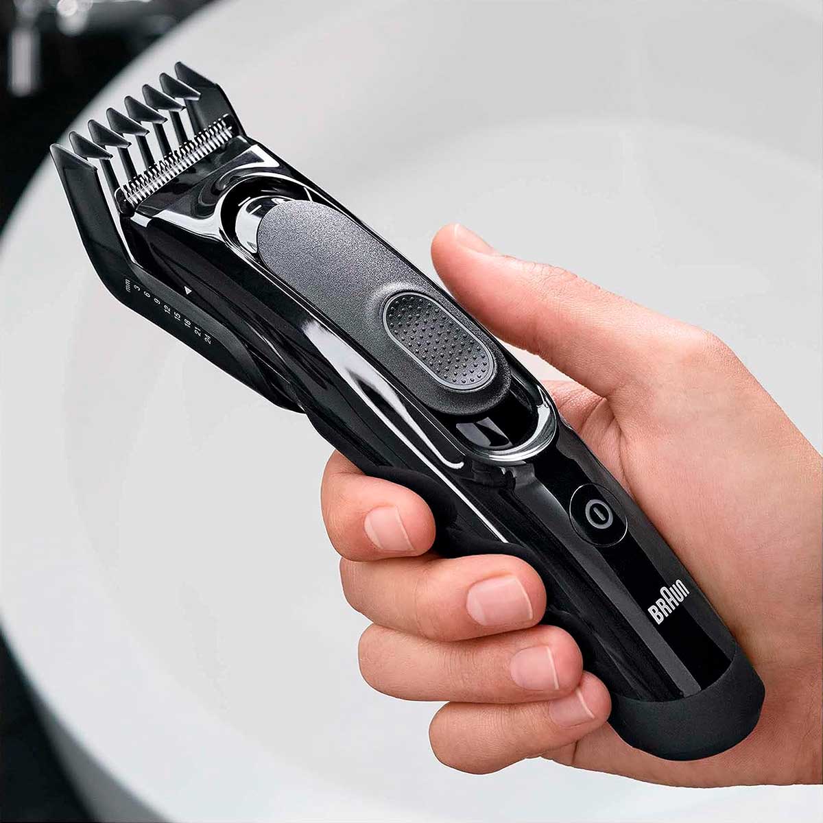 Cortapelo Braun HC 5090 HairClipper inalámbrica 17 ajustes de corte gris/negro ambientada