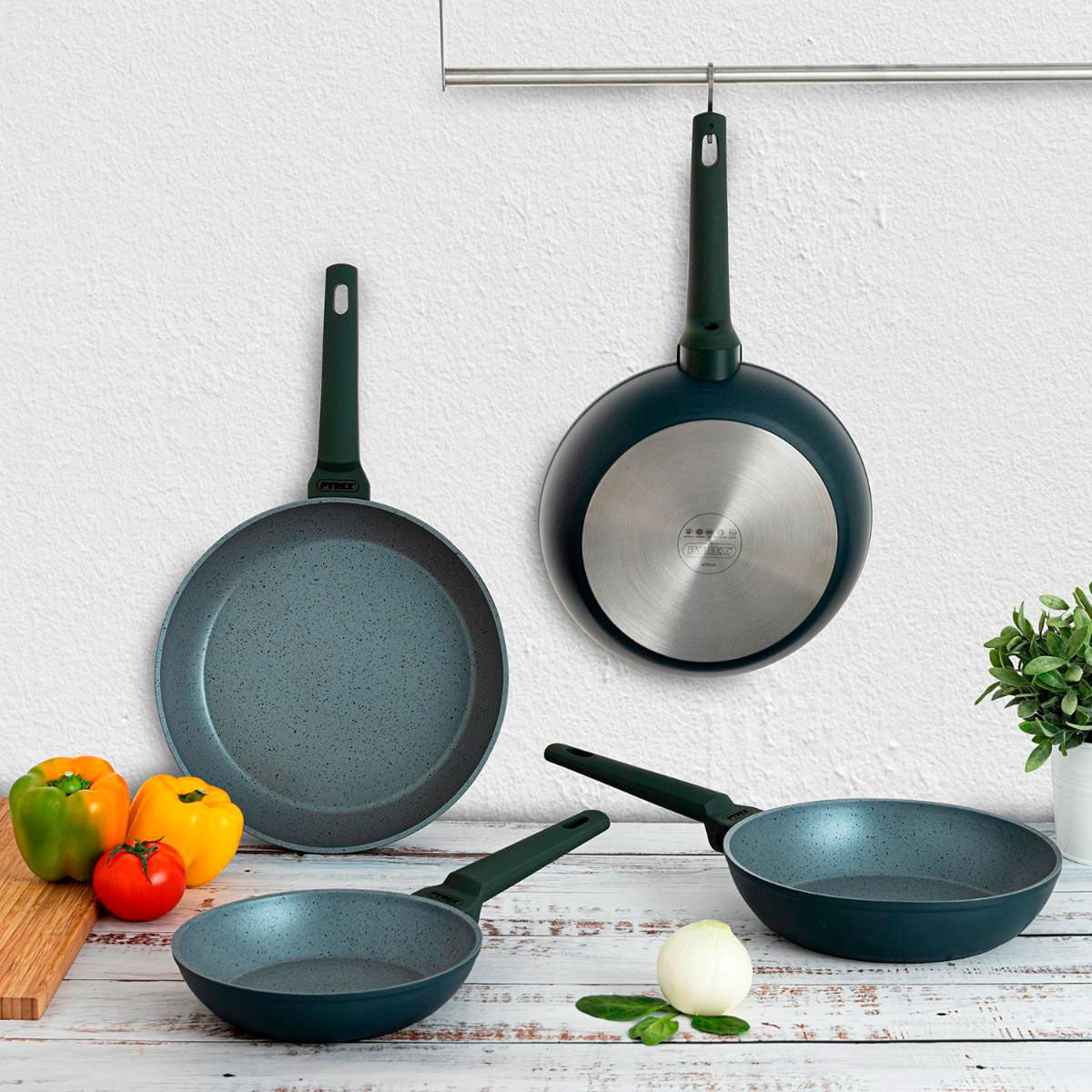 Sartén Geoh Pyrex aluminio forjado gris ambientada