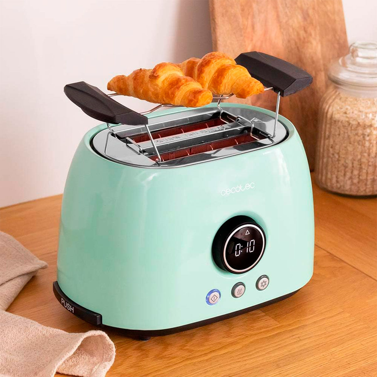 Tostador Cecotec ClassicToast 8000 Double 800W 2 ranuras pantalla digital azul claro detalle varillas