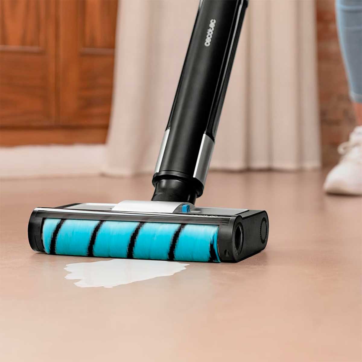Fregona eléctrica Cecotec FreeGo Wash 40W 420ml con base de autolimpieza negro ampliada