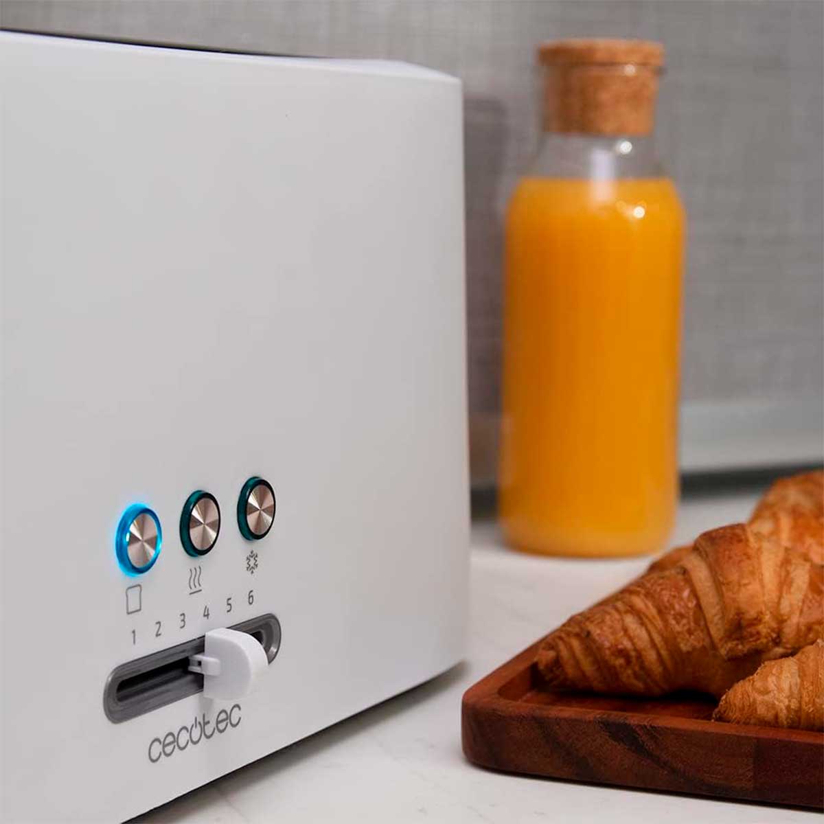 Tostador Cecotec Toast&Taste 10000 Extra 980W ranura extra ancha blanco detalle panel
