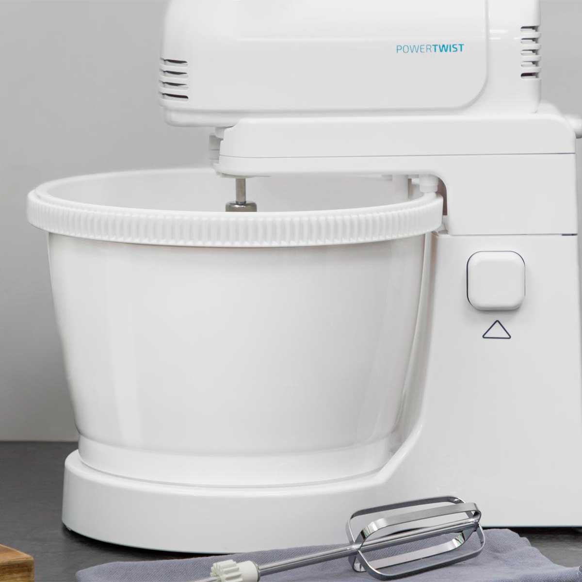 Batidora de varillas Cecotec PowerTwist 500 Gyro 500W con accesorios blanco ambientada 3