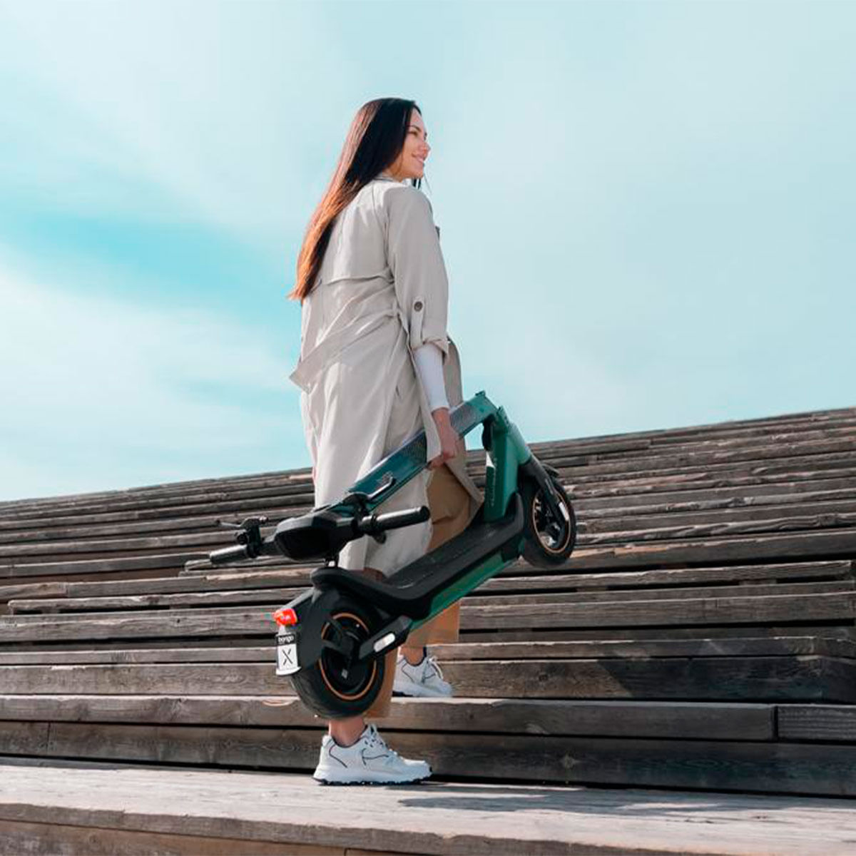 Patinete eléctrico Cecotec Bongo X65 Connected 25km/h 1000W autonomía 65km conexión App verde 8