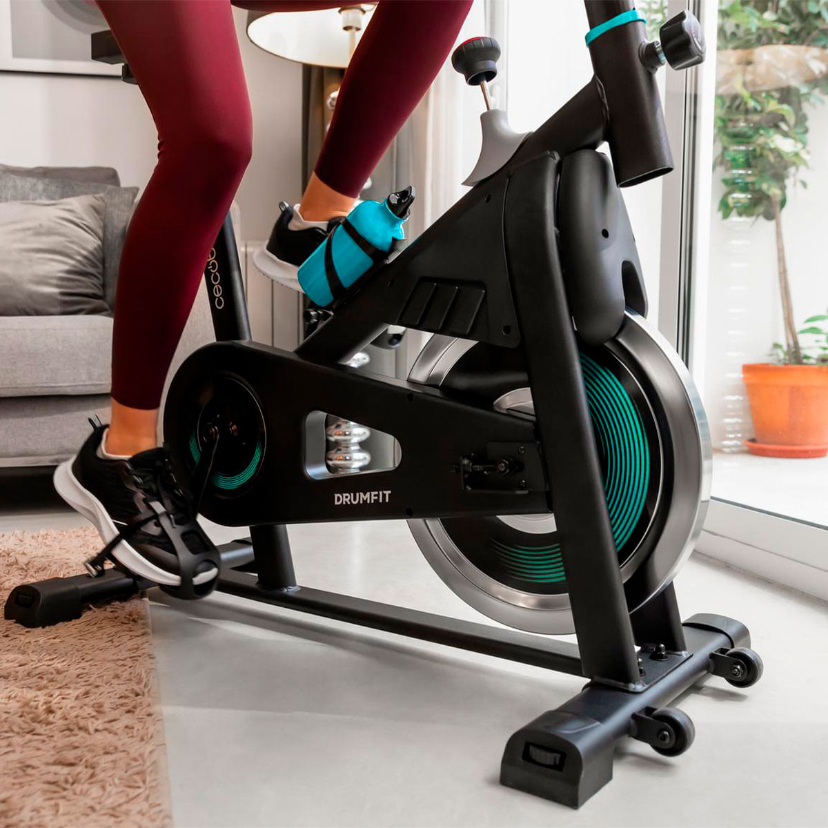 Bicicleta estática Cecotec DrumFit Indoor 10000 Teseo pantalla LCD negro 4