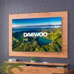Televisor Smart TV Daewoo 55DM72UA 55'' 4K DLED Android 11 E negro ambientada