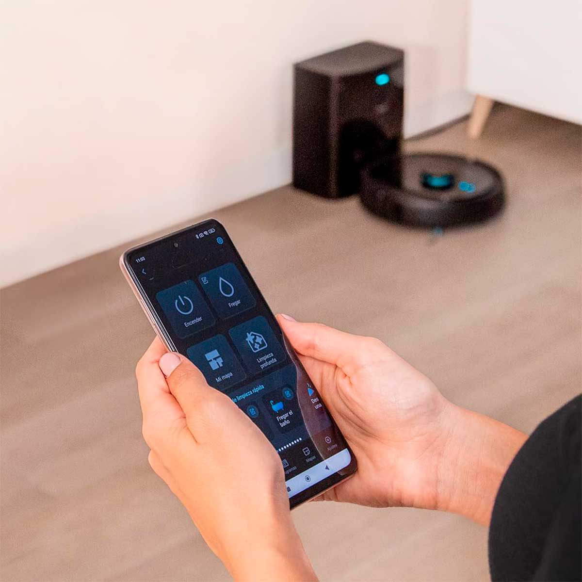 Robot aspirador Cecotec Conga 7490 Immortal Home X-Treme 2600Pa 4 en 1 conexión WiFi con accesorios negro 4