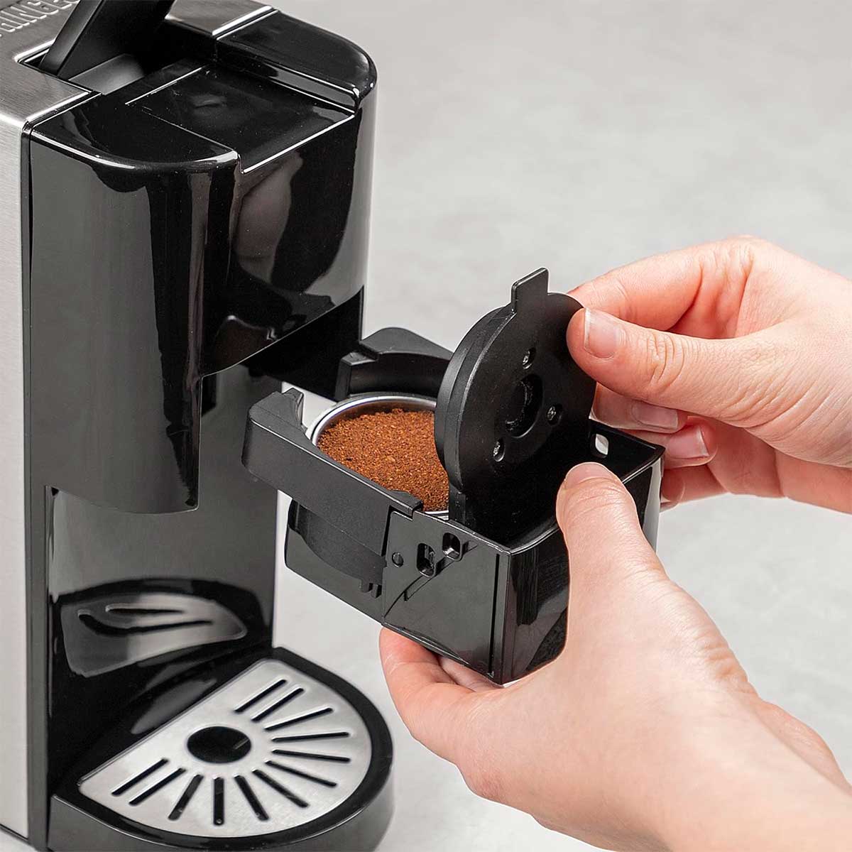Cafetera de cápsulas Princess 249451 1450W 19 bar apta para café molido inox 4