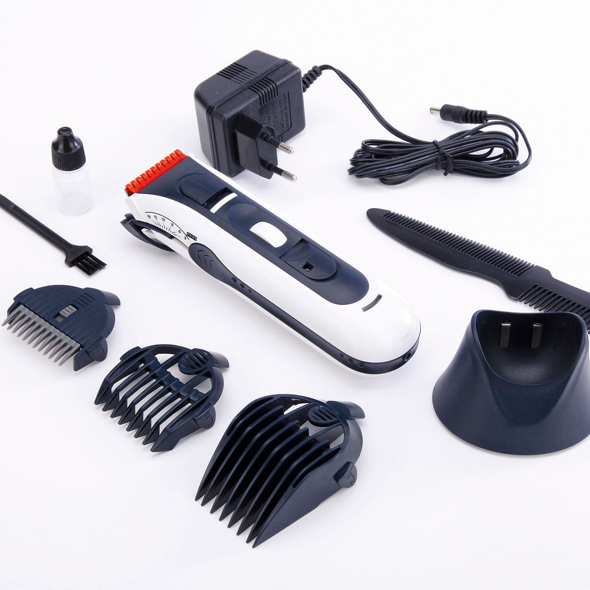 Cortapelos Jata MP373N inalámbrica con accesorios blanco/negro 3