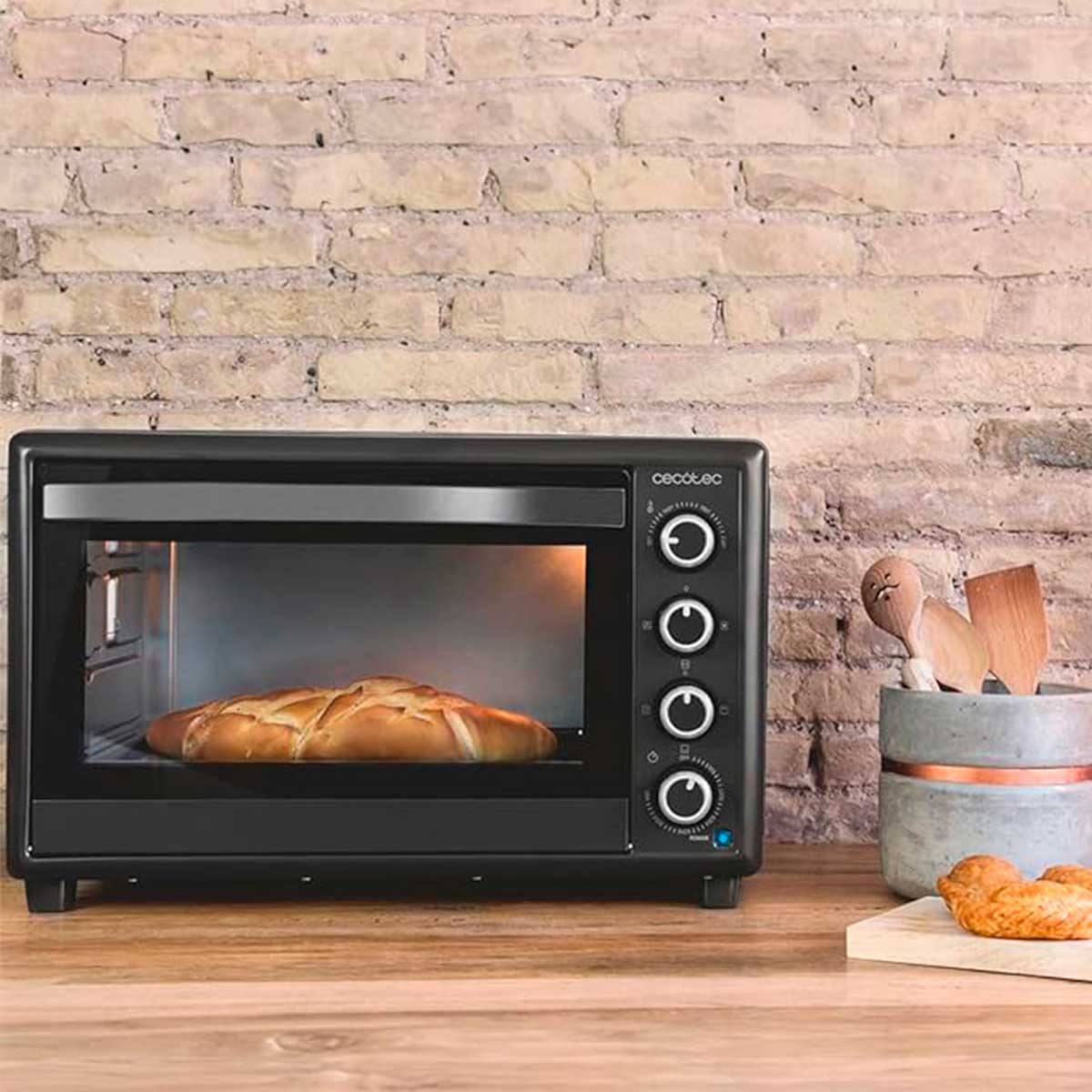 Horno-de-sobremesa-Cecotec-Bake-Toast-4600-Black-Gyro-2000W-46L-animada