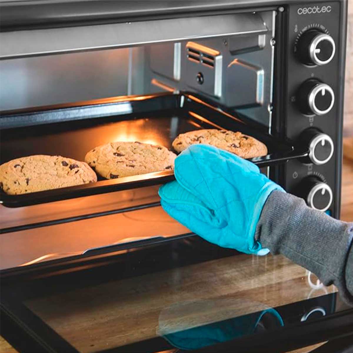 Horno-de-sobremesa-Cecotec-Bake-Toast-4600-Black-Gyro-2000W-46L-animada-bandeja