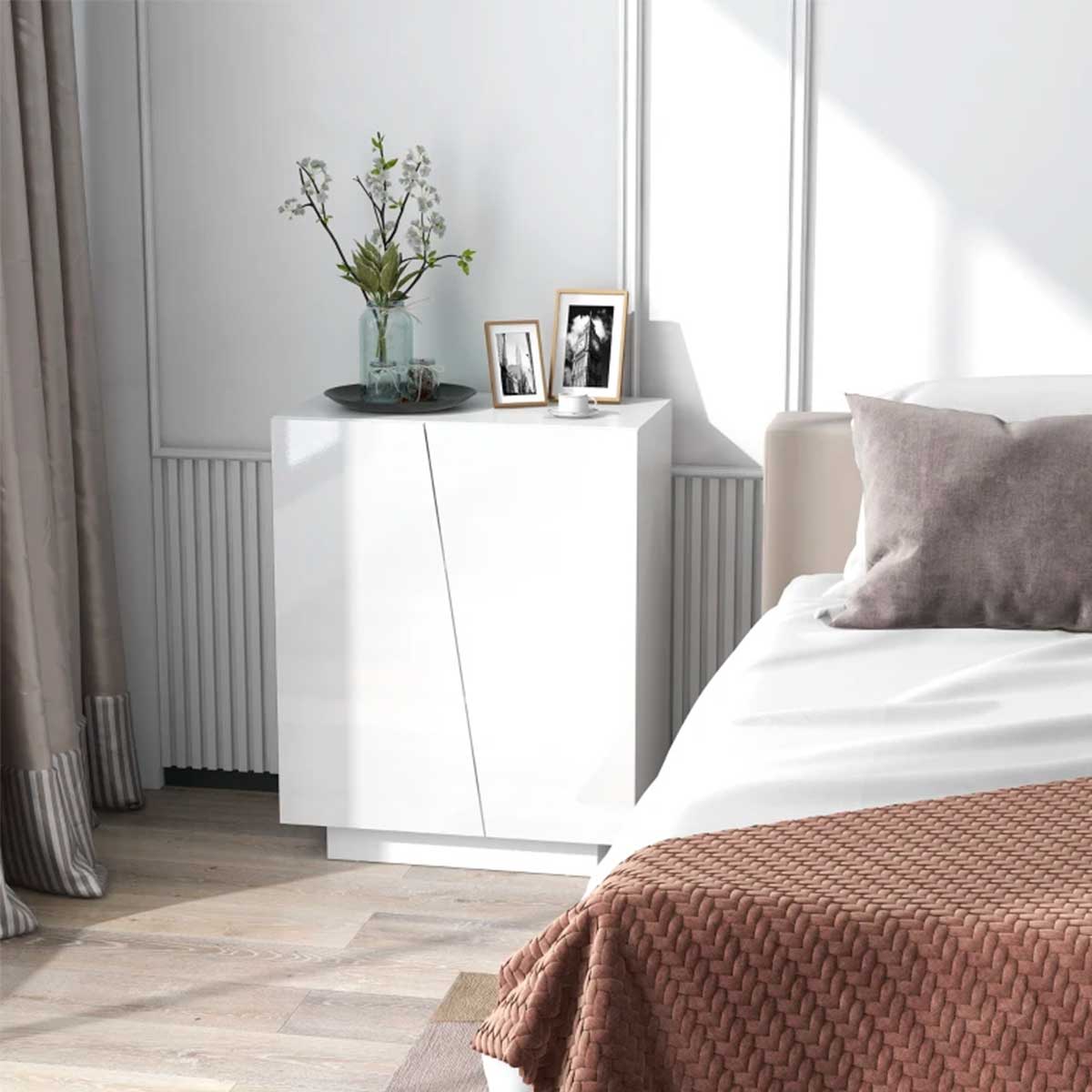 Aparador-Aba-Homcom-2-puertas---2-estantes-ajustables-blanco-88x70x40-cm-animada