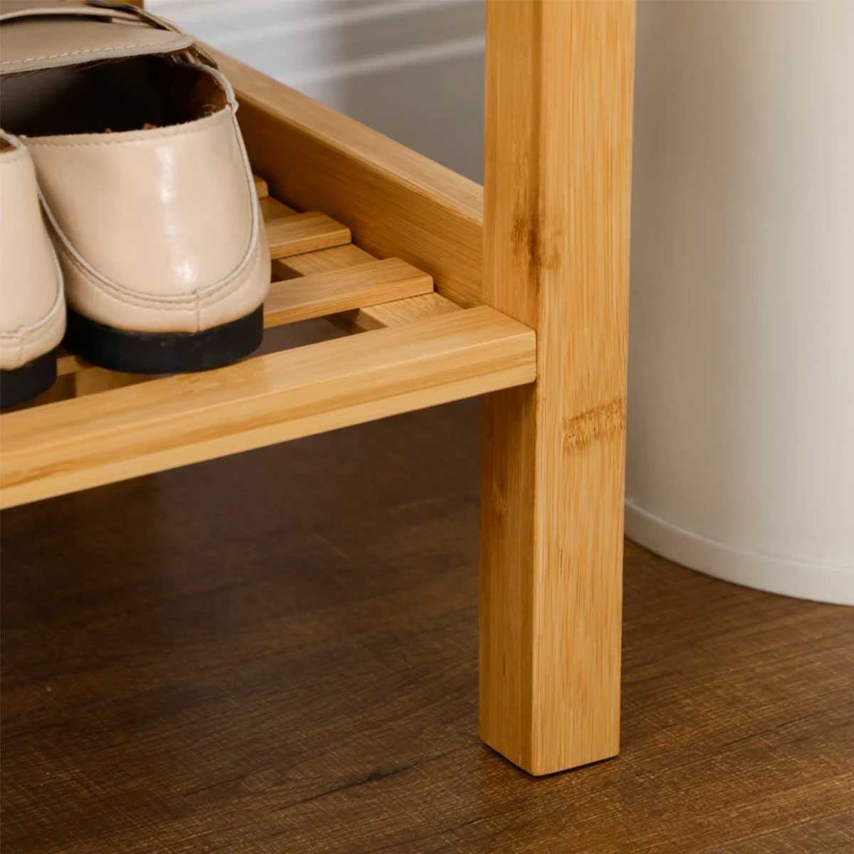 Banco-zapatero-Kirov-Homcom-asiento-tapizado---estante-bambu-46x90x30-cm-detalle-balda