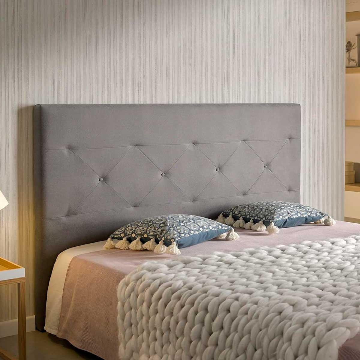 Cabecero Zafiro Matris tapizado diseño puntos tela antimanchas gris 3