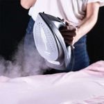 Plancha-de-vapor-Ufesa-PV1100C-Daily-2400W-ceramica-280ml-negro-animada-vapor