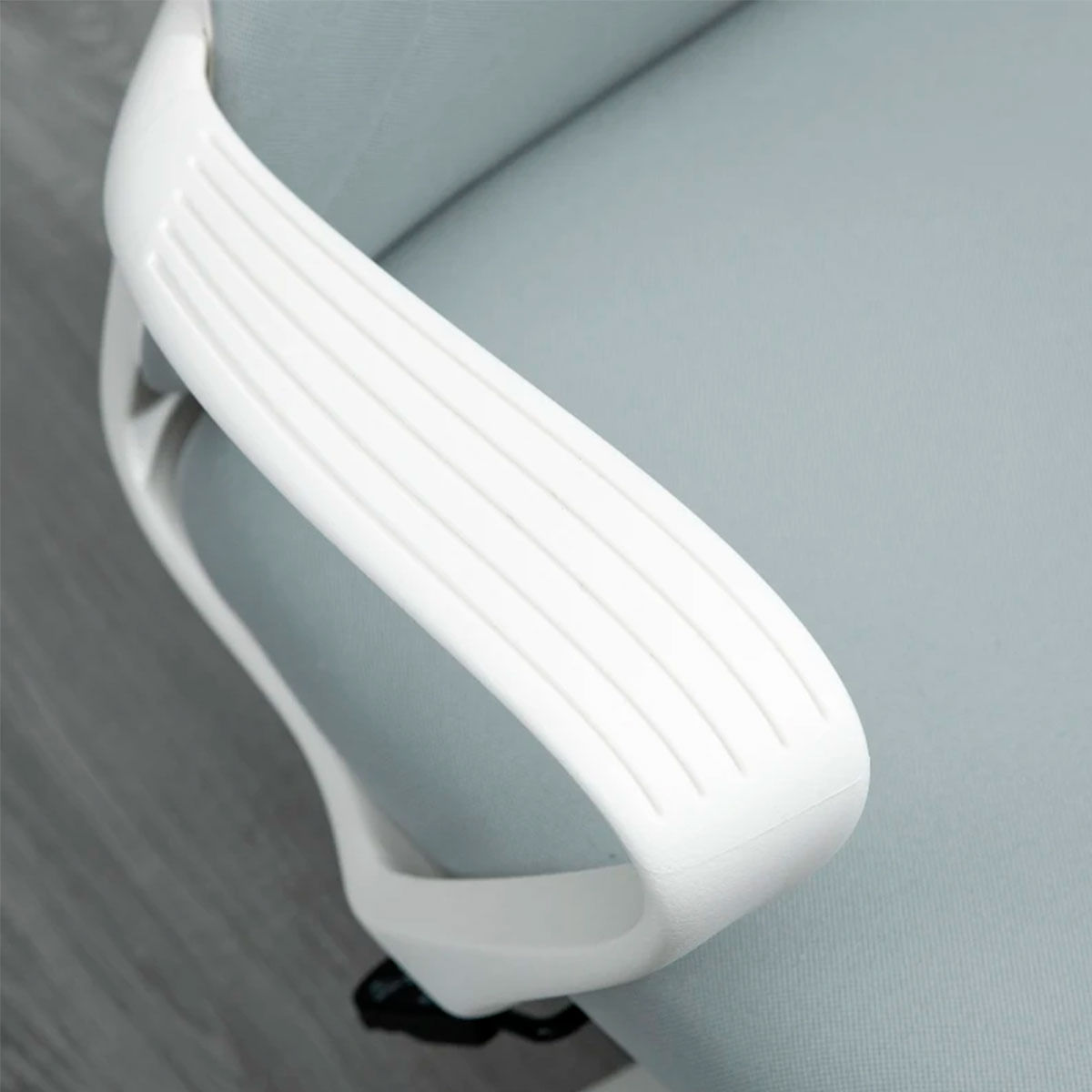 Silla-de-oficina-Porto-Vinsetto-ajustable-basculante-gris-claro-110-1195x62x56-cm
