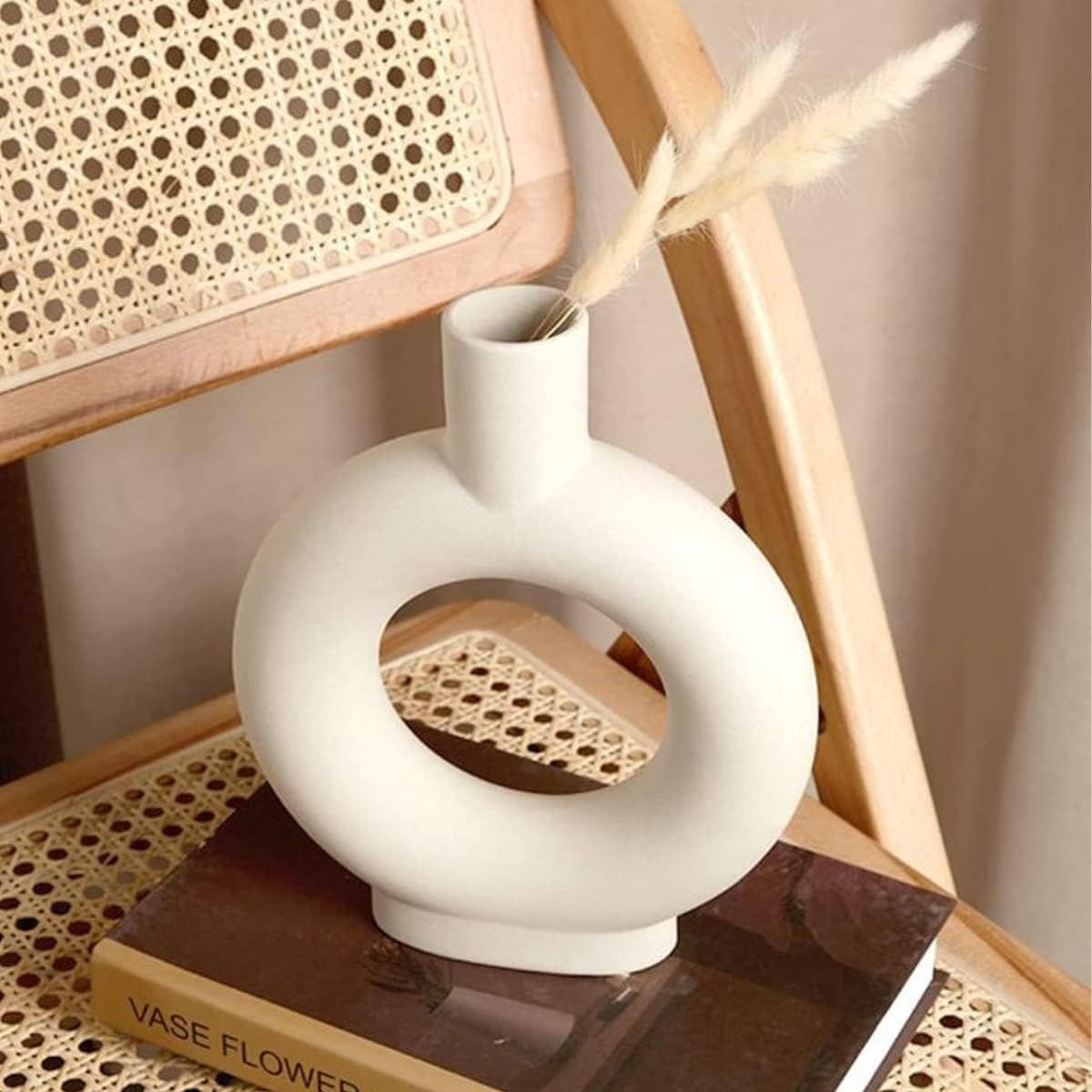 Portavelas-ovalado-ceramica-blanco-18cm-animado