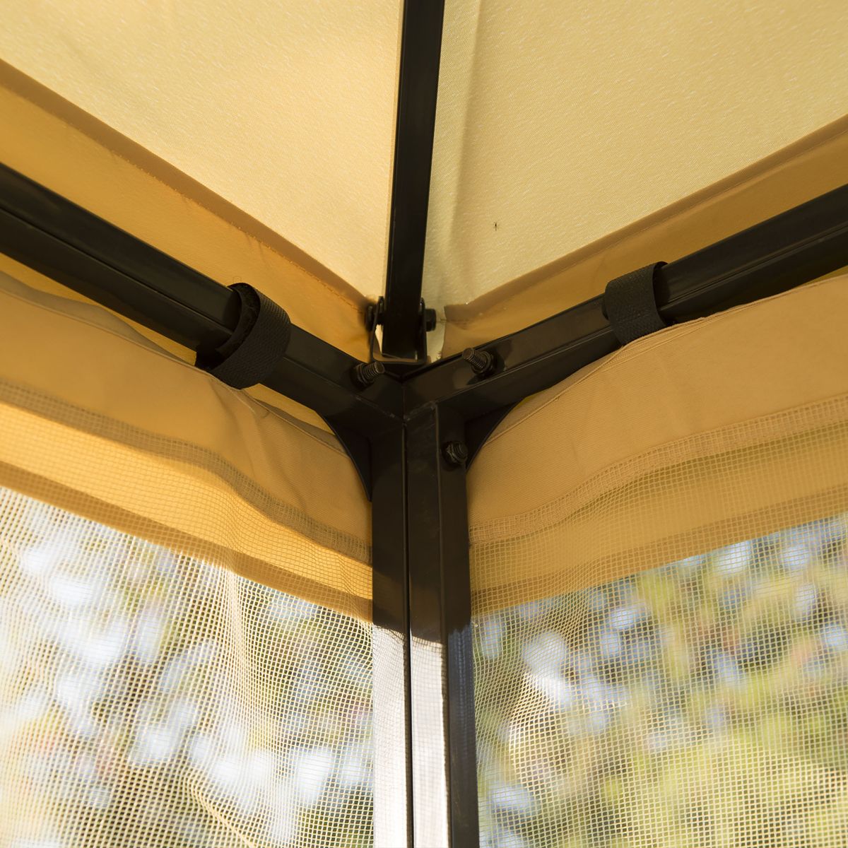 Carpa de jardín Laham Outsunny techo doble con mosquitera beige 280x300x300 cm detalle