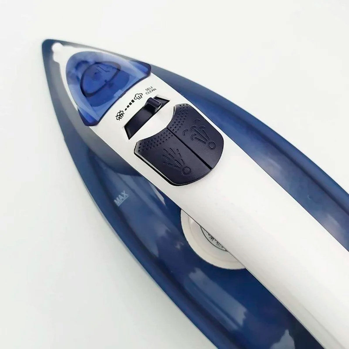 Plancha Grunkel PL-22NS 2200W 280ml suela ultradeslizante azul 5