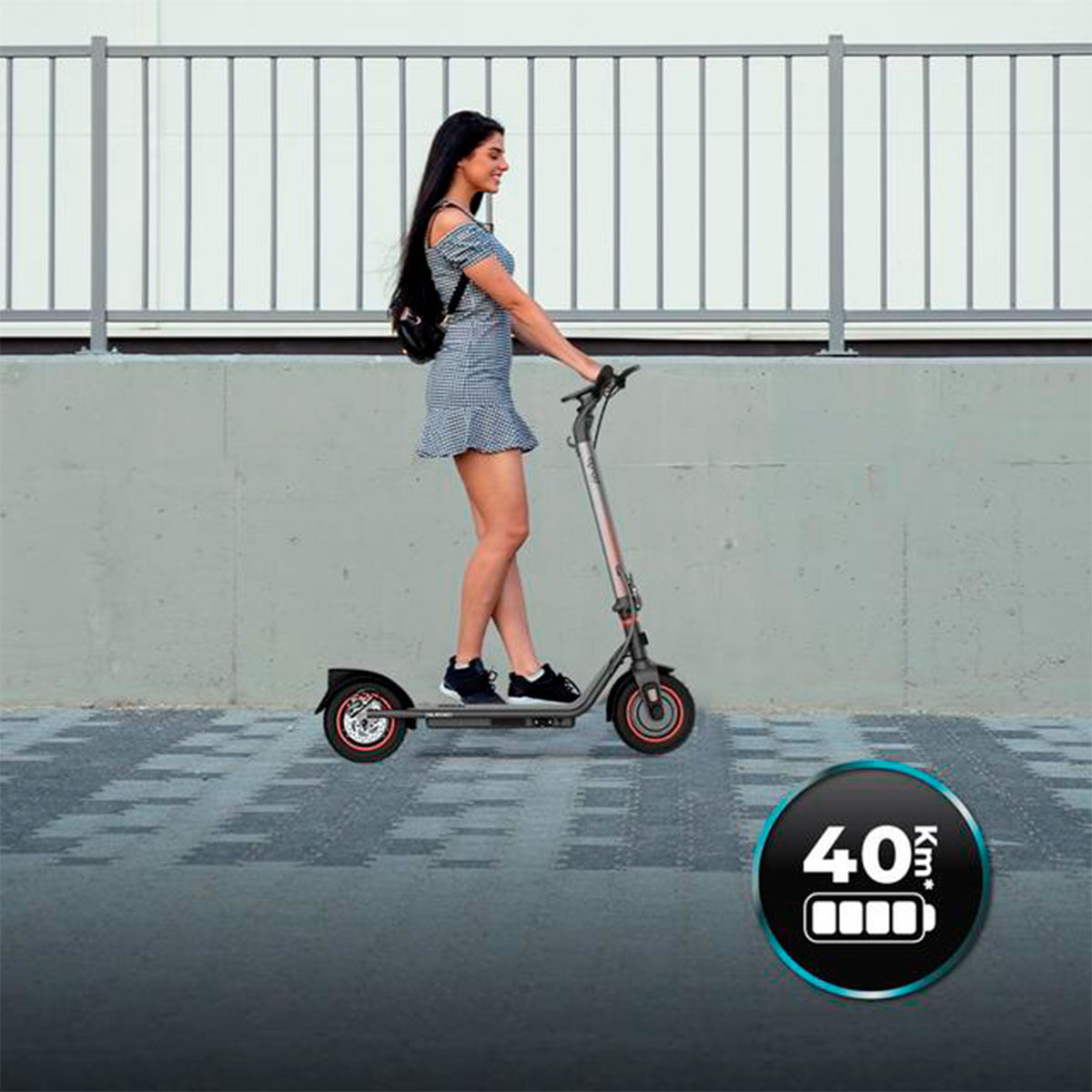 Patinete eléctrico Cecotec Bongo D40 XL Connected 350W autonomía 40km control App negro 3