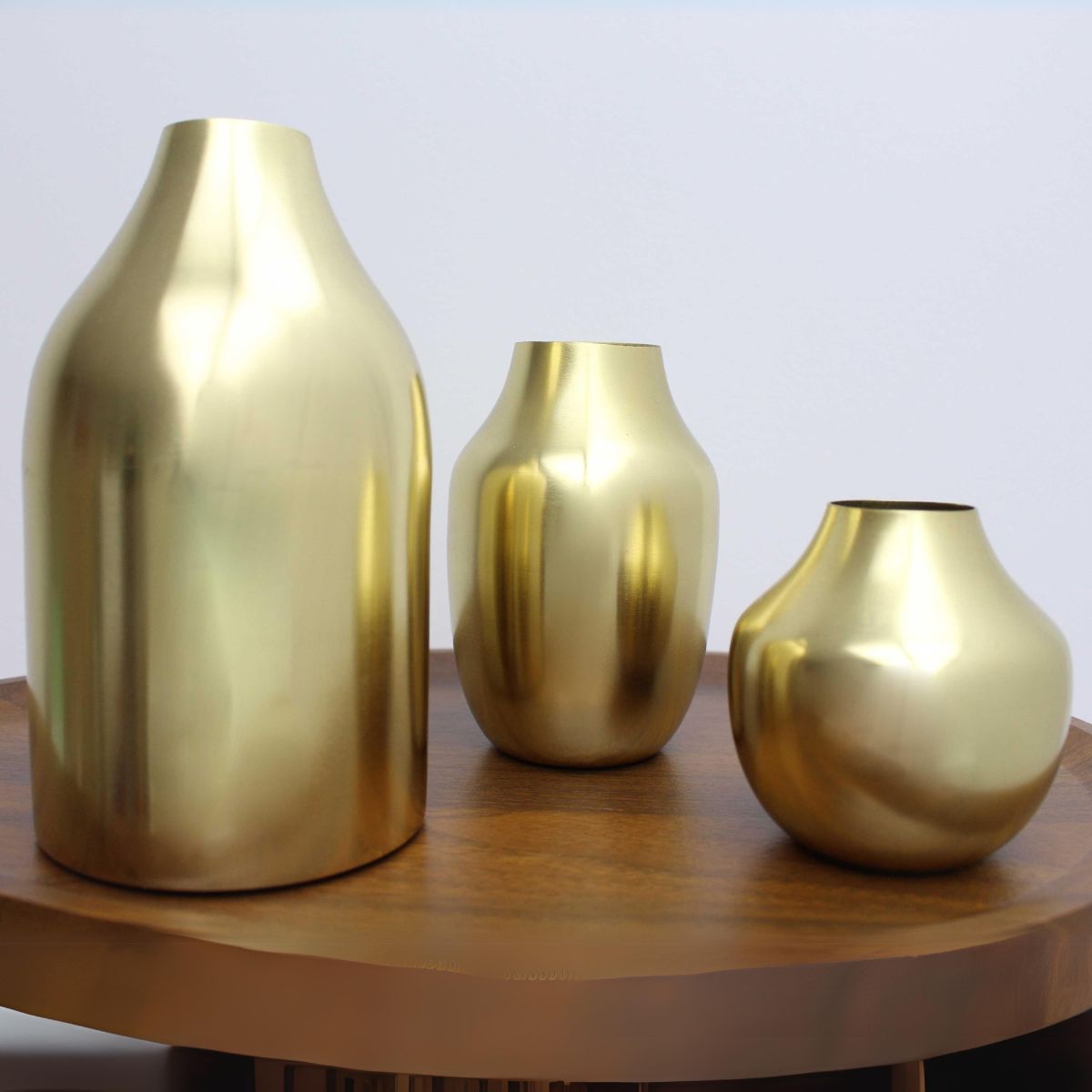 Set-de-3-jarrones-Pubol-metal-dorado-10-14-20-cm-jarrones-conjunto