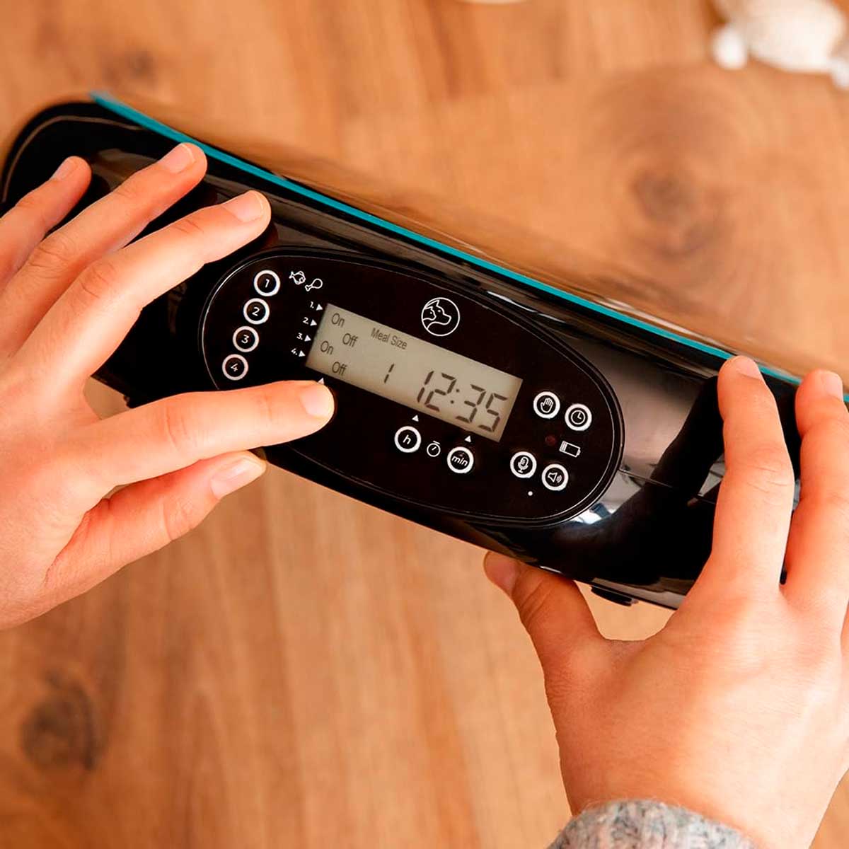 Dispensador de comida automático Cecotec Pumba 1600 Purrfect Meal 1,6L negro 5