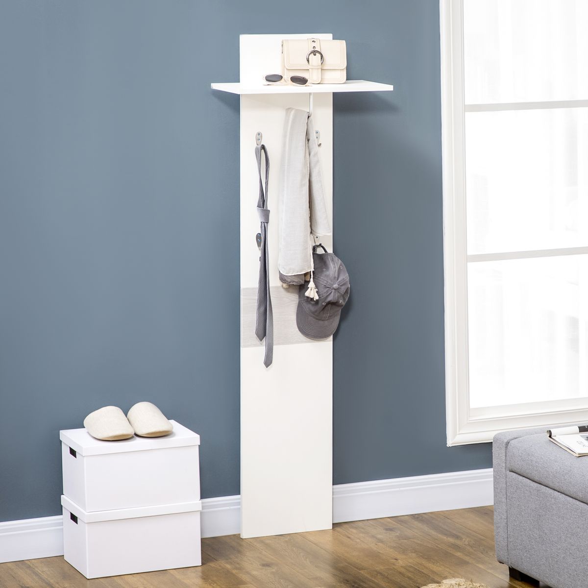 Perchero de pared Oddi Homcom 4 ganchos + estante con barra blanco 60x50x23,5 cm animada recibidor