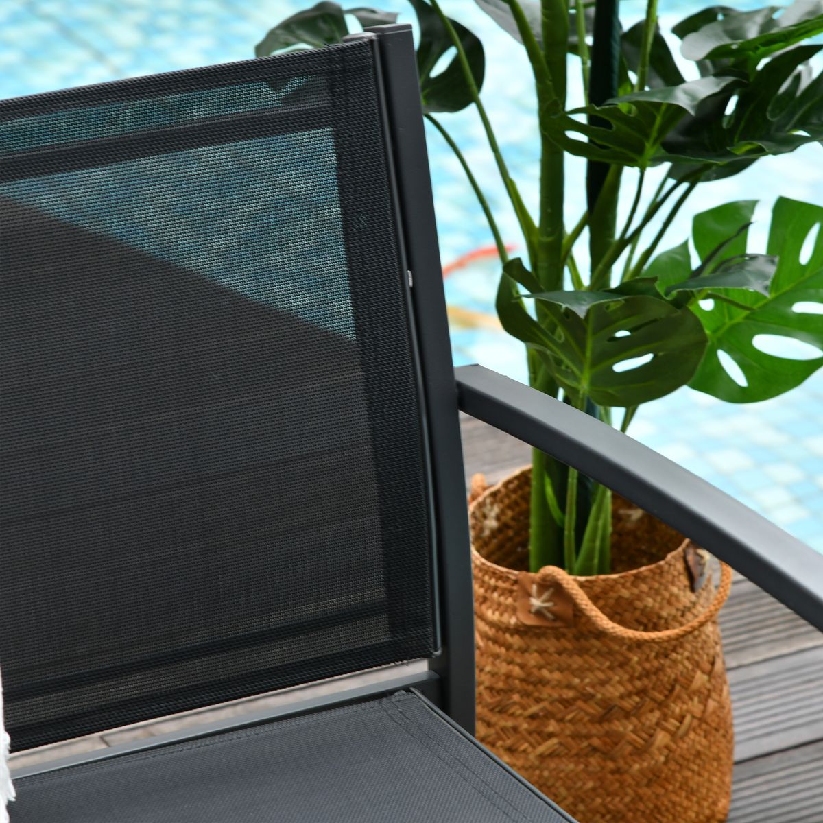 Conjunto de jardín Jeff Outsunny 3 sillones + 1 mesa negro 7