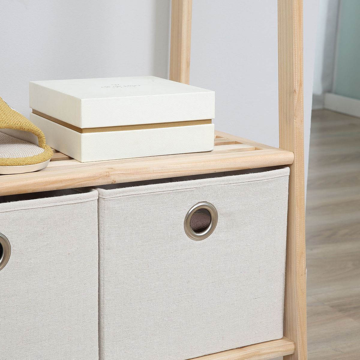 Perchero Alston Homcom 2 cajones de tela + 4 ganchos + barra natural 168x58x36 cm
