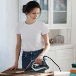 Plancha-de-vapor-Ufesa-PV2600-Glide-Pro-2600W-280ml-negro-azul-animada