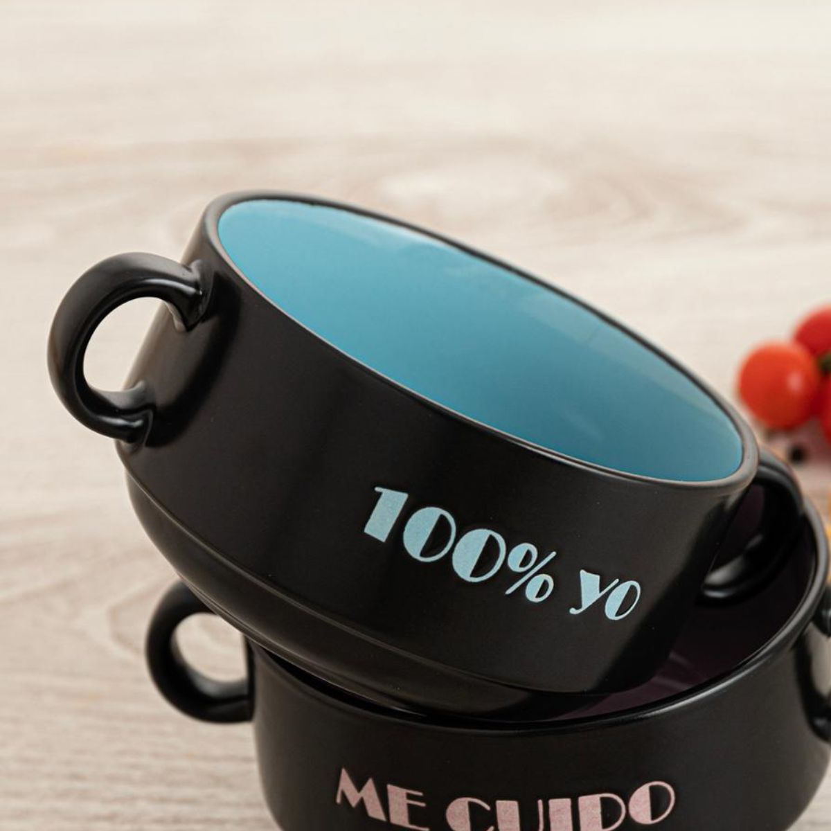 Bol-Vita-Aqua-Quid-ceramica-negro-azul-45-cl-apilables