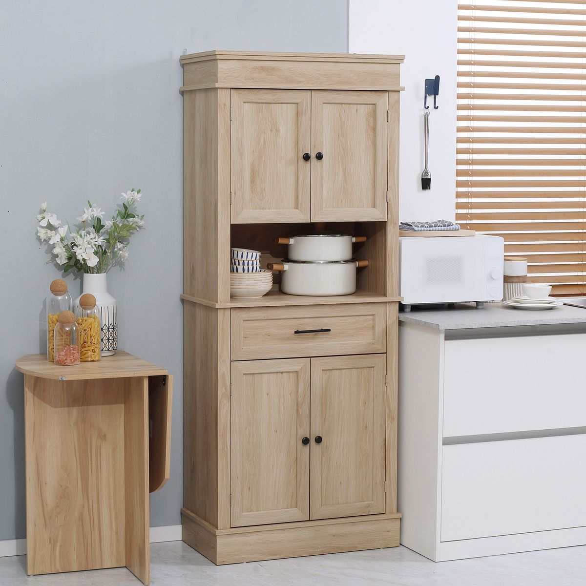 Aparador Crayke Homcom 4 puertas + cajón + estante roble 183x74x39,5 cm