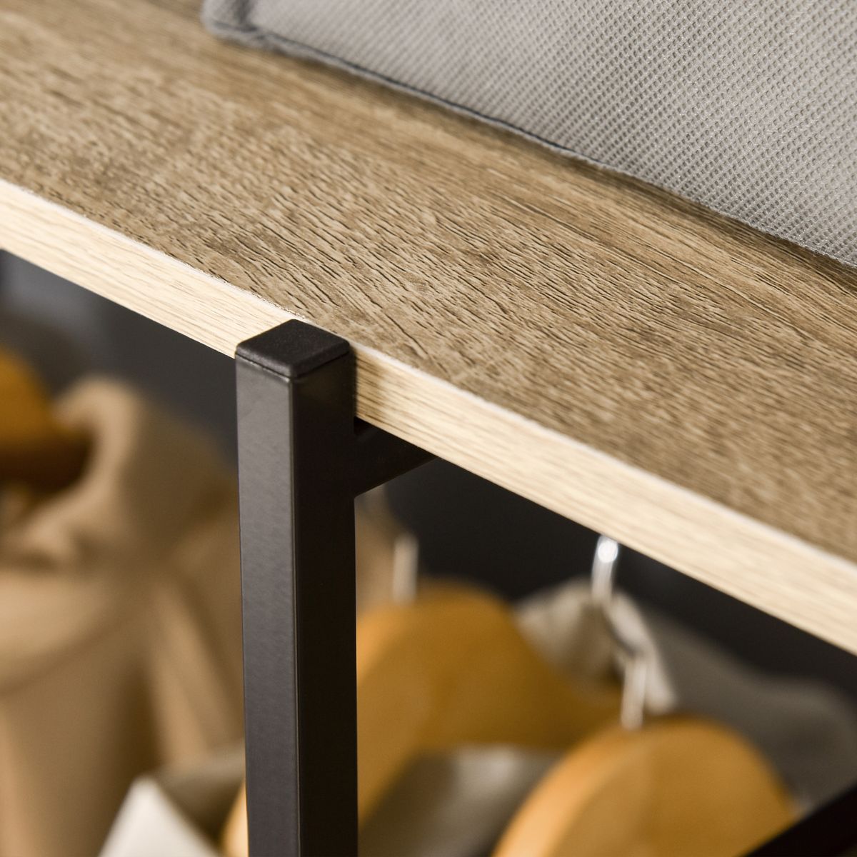 Perchero Milse Homcom 4 estantes + barra natural/negro 170,5x100x46 cm