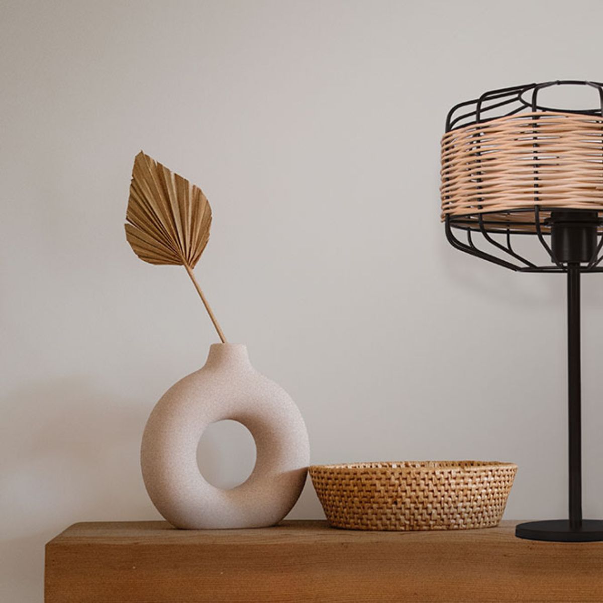 Lampara-de-sobremesa-Solange-Lumit--60W-mimbre-natural-marron-Ø25x455-cm