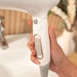Secador-de-pelo-Cecotec-IoniCare-Power-Go-Heaven-2000W-con-accesorios-blanco